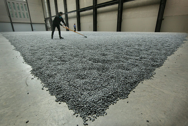  Turbine Hall: 'Sunflower Seeds' at The Tate Modern