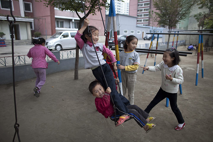 Dan Chung: Street scene from Pyongyang