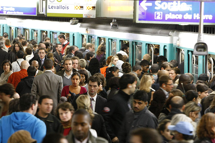 French Strikes: Crowded platforms are seen at the Saint Lazare subway station in Paris