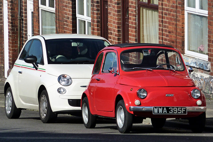 In pictures: evolution: Two Fiat 500s
