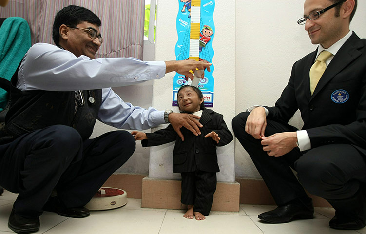 Khagendra Thapa Magar: Khagendra Thapa Magar measured with Guinness World Records official