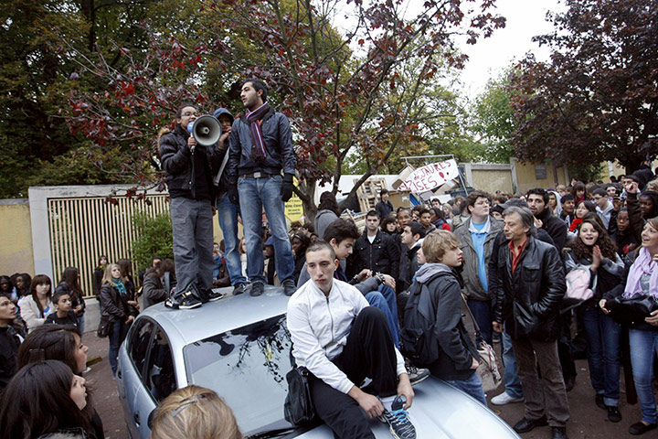 France Strikes: Abbygaelle Villeret (L), one of the movement leaders, strike school France
