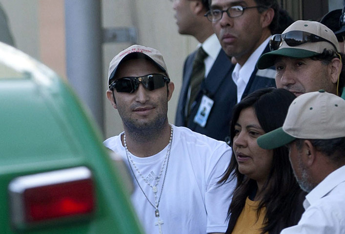 Chile miners return home: Carlos Barrios leaves the hospital 