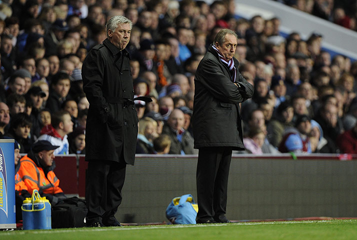 Aston Villa v Chelsea: Managers Ancelotti and Houllier look bored