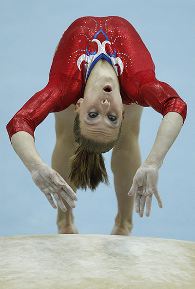 World Gymnastics 2010: Celine van Gerner