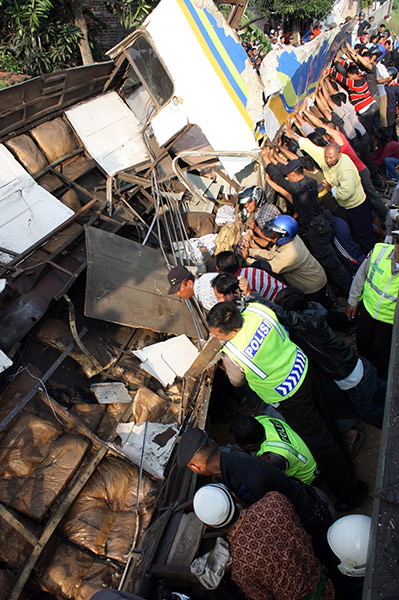 Train Crash: Train Crash