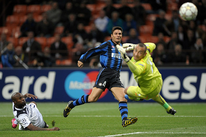 man utd: Inter Milan's Argentine defender Javier