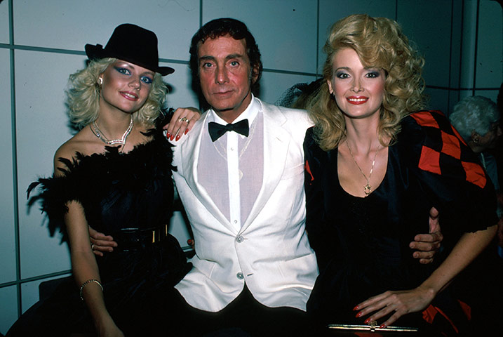 Bob Guccione Dies: Bob Guccione with two Penthouse pets