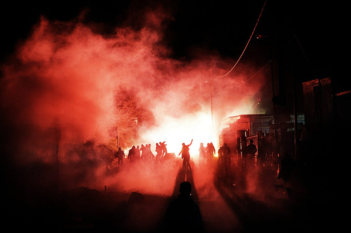 24 hours: Demonstrators who protest against a new dump on slopes of Mount Vesuvius