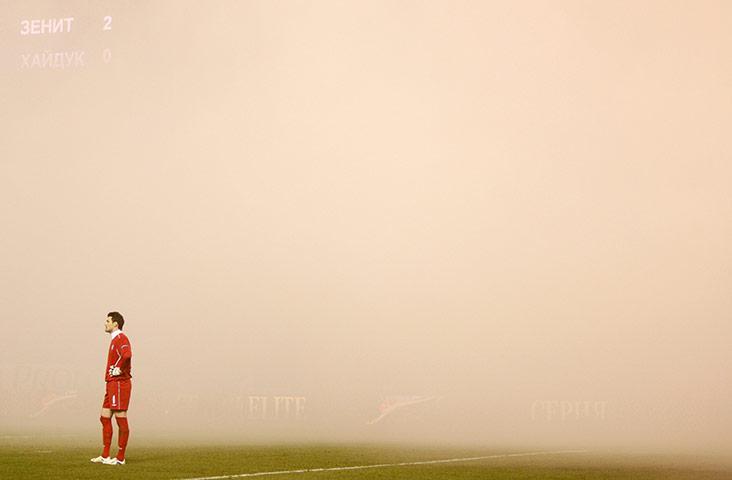 Europa League: Hajduk Split's Danijel Subasic can't see much against Zenit St.Petersburg 