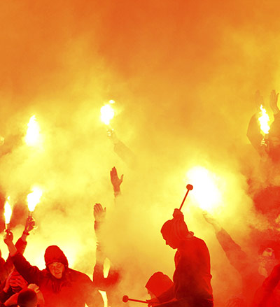 Europa League: Zenit St Petersburg's fans light flares