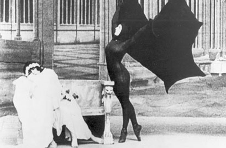 Best horror films: Les Vampires