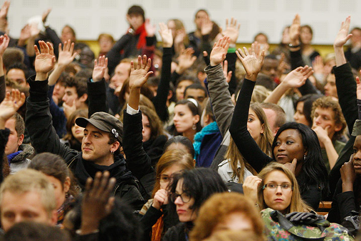 french strikes: Students vote during a students' general assembly