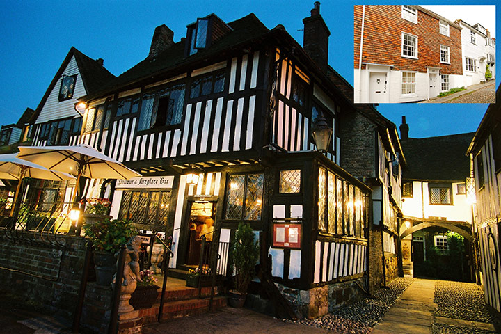 Halloween homes: Halloween homes - Mermaid Inn, Rye