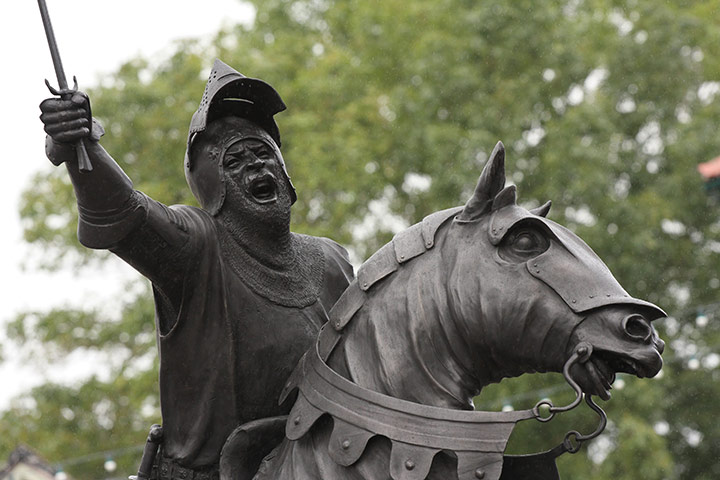 viewfinder31: horseman