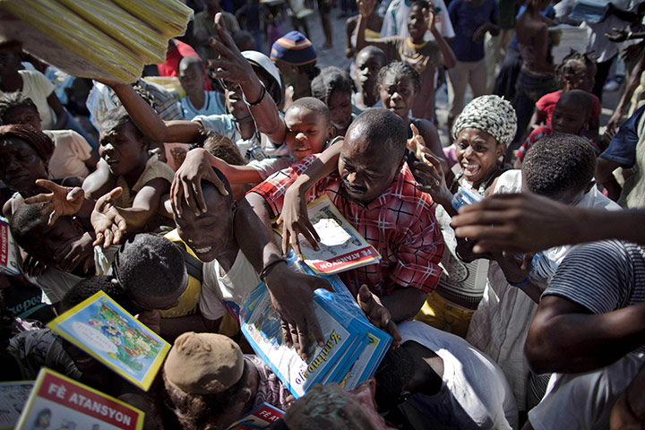 24 hours in pictures: Cuban government donates books to haiti