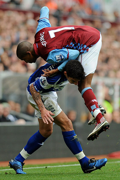 football1: Birmingham City's Liam Ridgewell (C) col