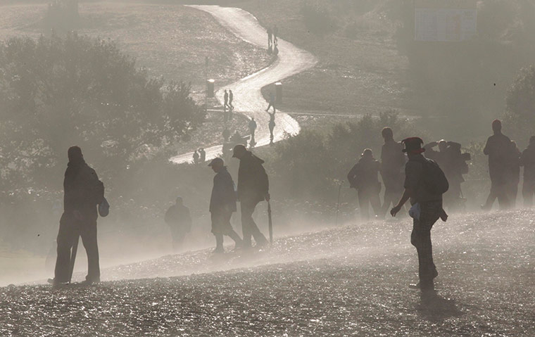 Ryder Cup Day 4: Spectators make their way to the course, Ryder Cup 2010