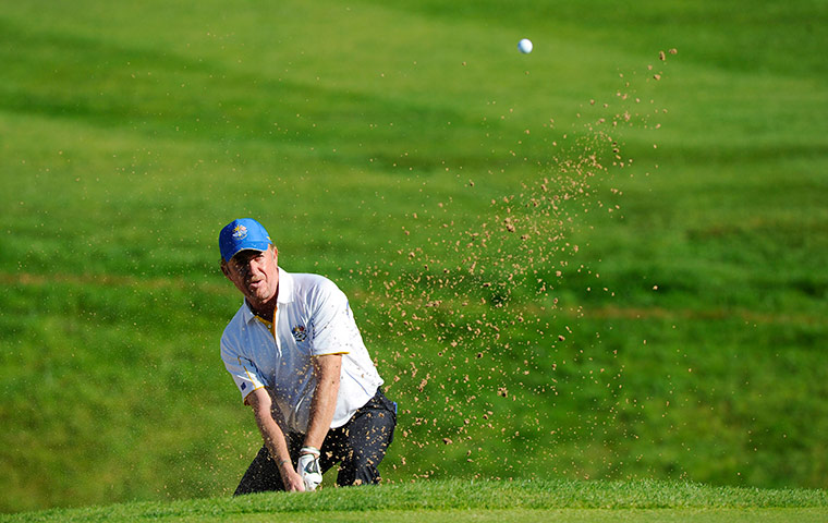 Ryder Cup 4 Jenkins: Miguel Angel Jimenez plays from bunker on 15th  Ryder Cup 2010 day four