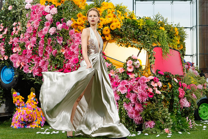 Paris fashion day 7: Giles Deacon for Emanuel Ungaro spring/summer 2011