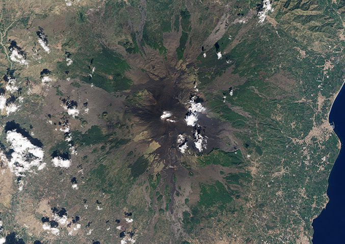 Satellite Eye on Earth  signs of activity at the summit of Mount Etna
