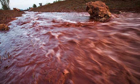 hungary-sludge-toxic-waste