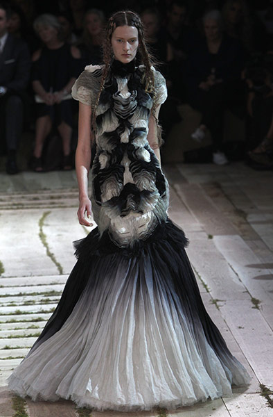 Alexandar Mcqueen Paris : Alexandar Mcqueen