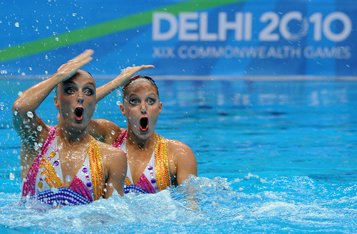 24hours: Canadian synchronised swimmers 