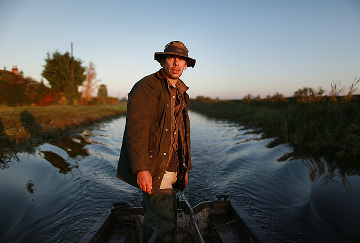 Eel fishing: Traditional eel fishing, Outwell, UK