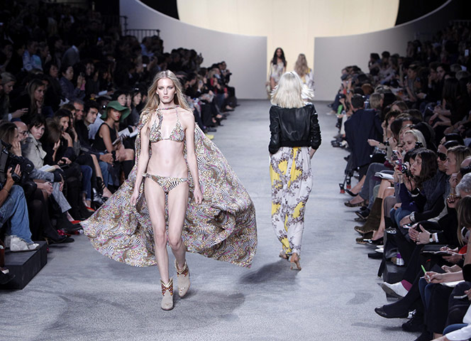 paris fashion day 9: Paul and Joe Ready-to-Wear Spring-Summer 2011