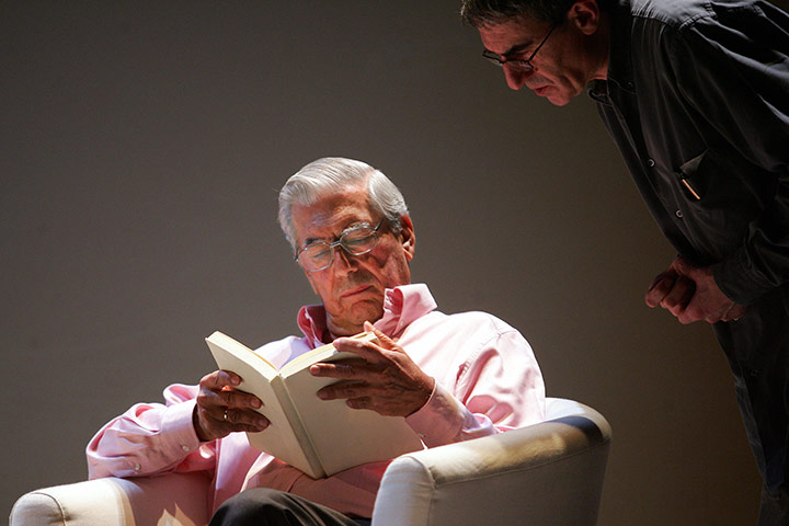 Mario Vargas Llosa: Mario Vargas Llosa, left, speaks with director Joan Olle 