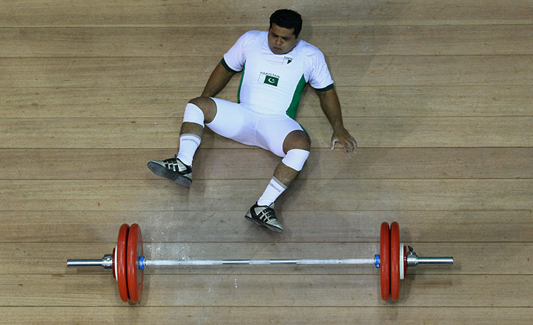 CWG Day 6: Shuja-Ud-Din Malik falls after a failed lift in the mens 94kg weightlifing