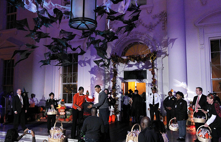 Obama halloween party: Barack Obama, Michelle Obama