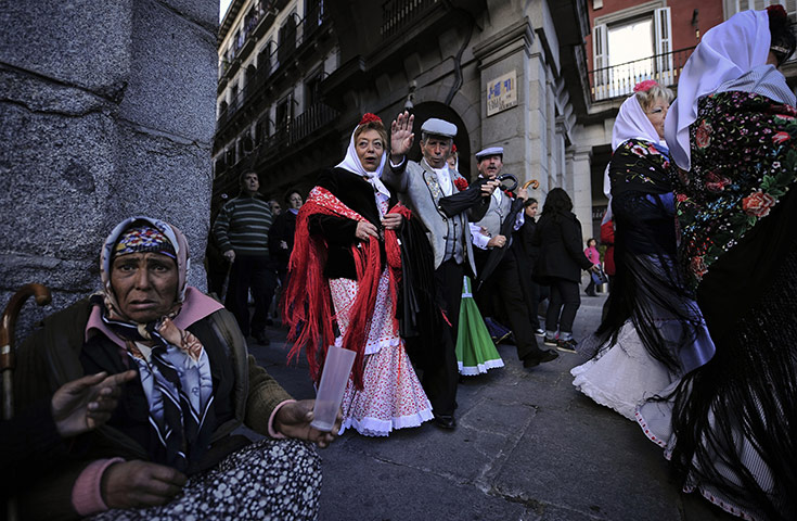 24 hours in pictures: Saint Almudena day in MAdrid