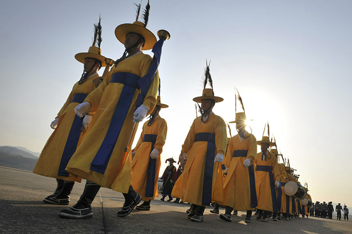 G20 Seoul: A South Korean mililtary honour guard wearing traditional costumes