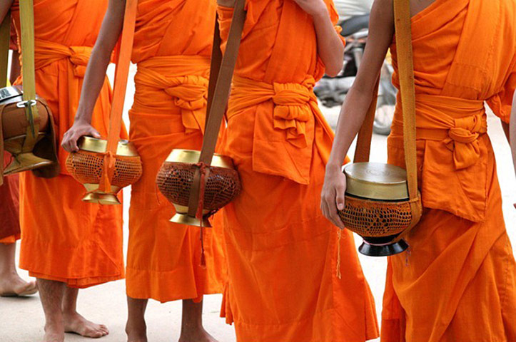 In Pictures: Orange: novice monks