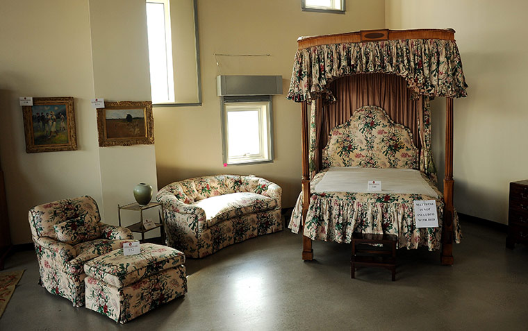 Bernard Madoff: A matching bedroom set belonging to Bernard Madoff is to be auctioned off