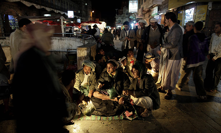 24 hours in pictures: Qat sellers in San'a, Yemen