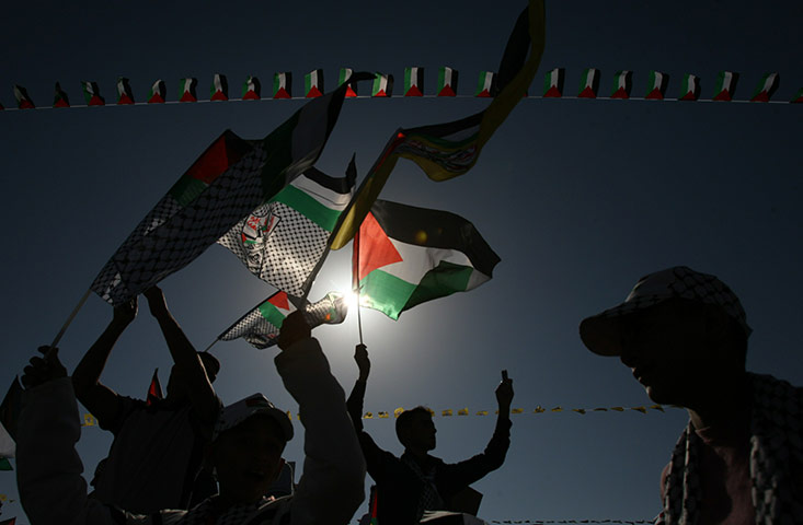 24 hours in pictures: sixth anniversary of the death of  Yasser Arafat 