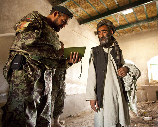 101st Airborne: Payments are handed out to Talukan residents