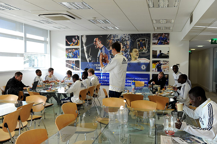 Chelsea Academy: Lunchtime at the Chelsea FC Academy
