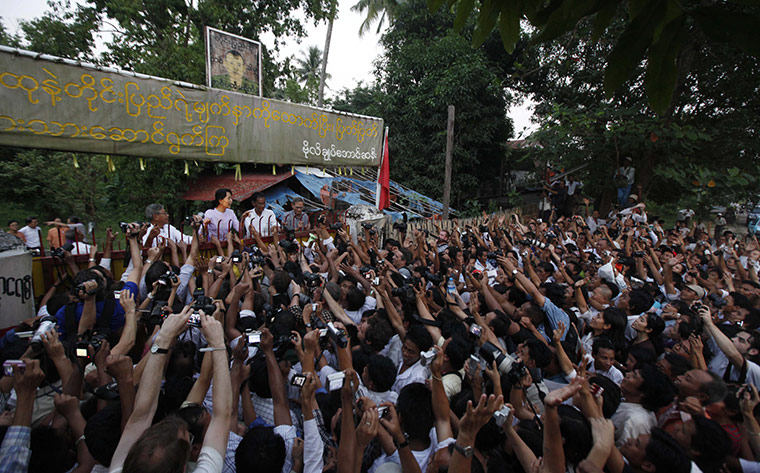 Aung San Suu Kyi release :  Aung San Suu Kyi addresses her supporters 