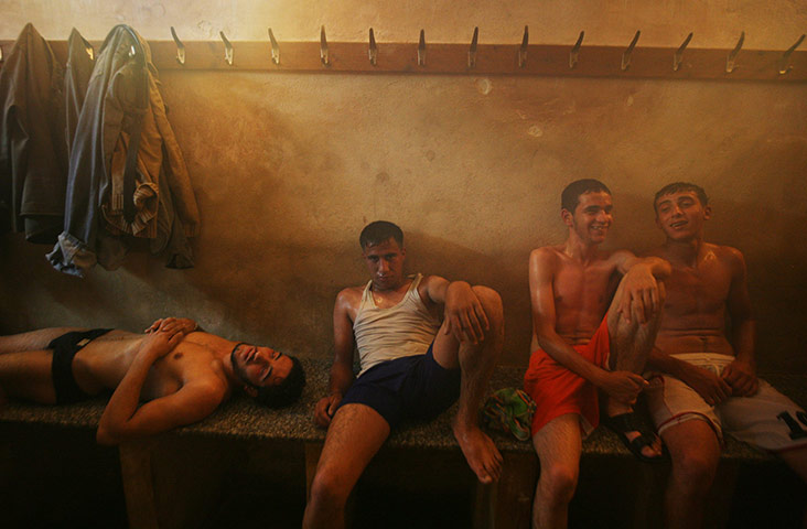 24 hours in pictures: Hamam al-Samra  in Gaza