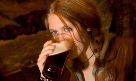 Woman-drinking-real-ale-006.jpg