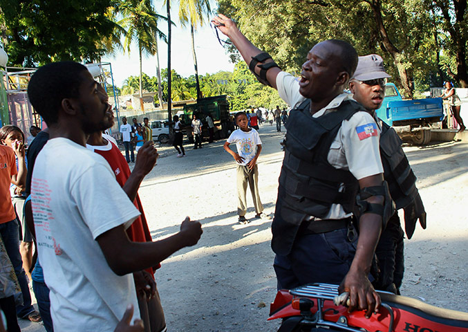 Haiti Cholera Devastation: Haiti Battles With Cholera Outbreak, As Death Toll Reaches 1,000