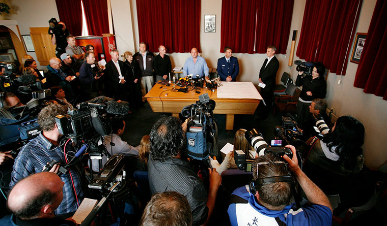 New Zealand mine: Miners Missing After NZ Coal Mine Blast