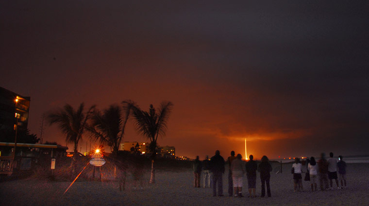 24 hours in pictures: Delta 4-Heavy rocket blast-off