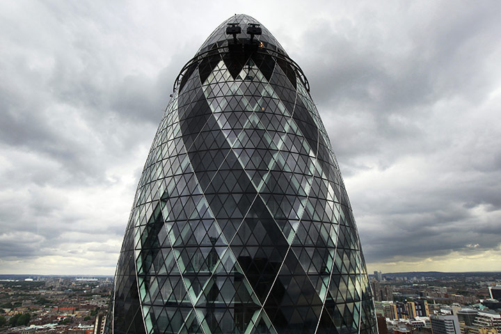 Tall buildings: 30 St. Mary Axe, Swiss RE building or the Gherkin