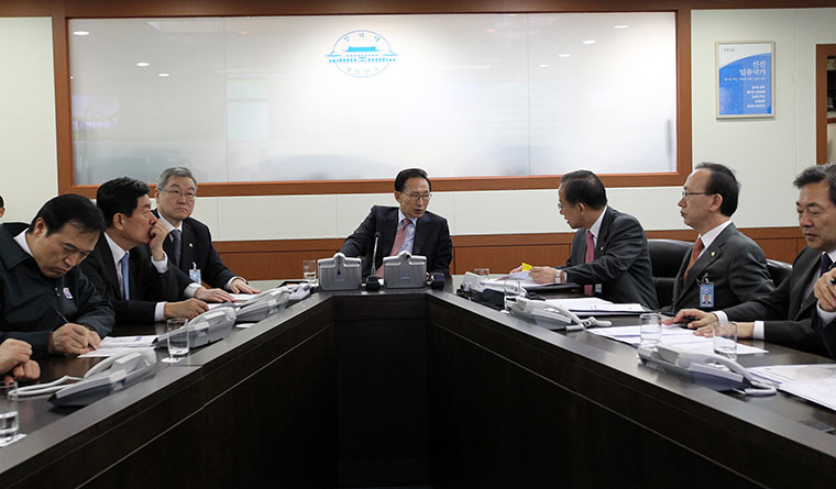 Korea crisis: Lee Myung-bak 