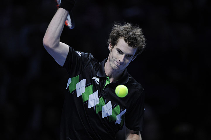 Murray v Federer: A frustrated Andy Murray 